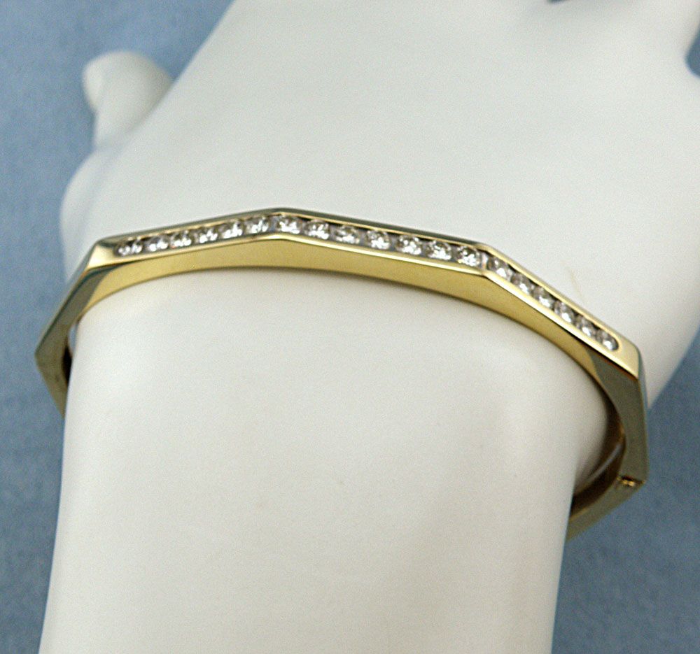 1.00cttw Beautiful Diamond (SI/GH) Bangle/Bracelet in 14Kt Yellow Gold, 7" 1.00cttw Beautiful Diamond (SI/GH) Bangle/Bracelet in 14Kt Yellow Gold, 7"
