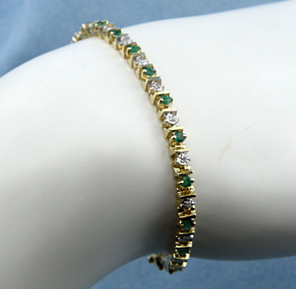 2.00cttw Emerald & Diamond Tennis Bracelet,7"-14K Yellow Gold 2.00cttw Emerald & Diamond Tennis Bracelet,7"-14K Yellow Gold