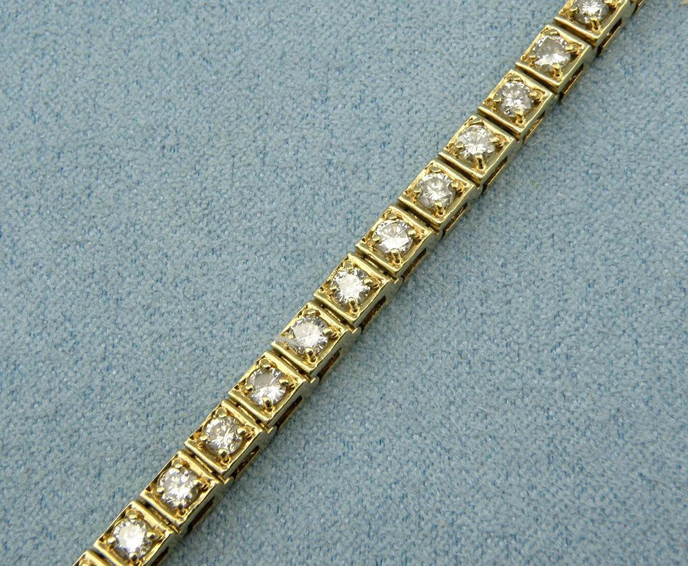 Gorgeous 5.00cttw Diamond Tennis Bracelet in 14K Yellow Gold, 8 inch Gorgeous 5.00cttw Diamond Tennis Bracelet in 14K Yellow Gold, 8 inch