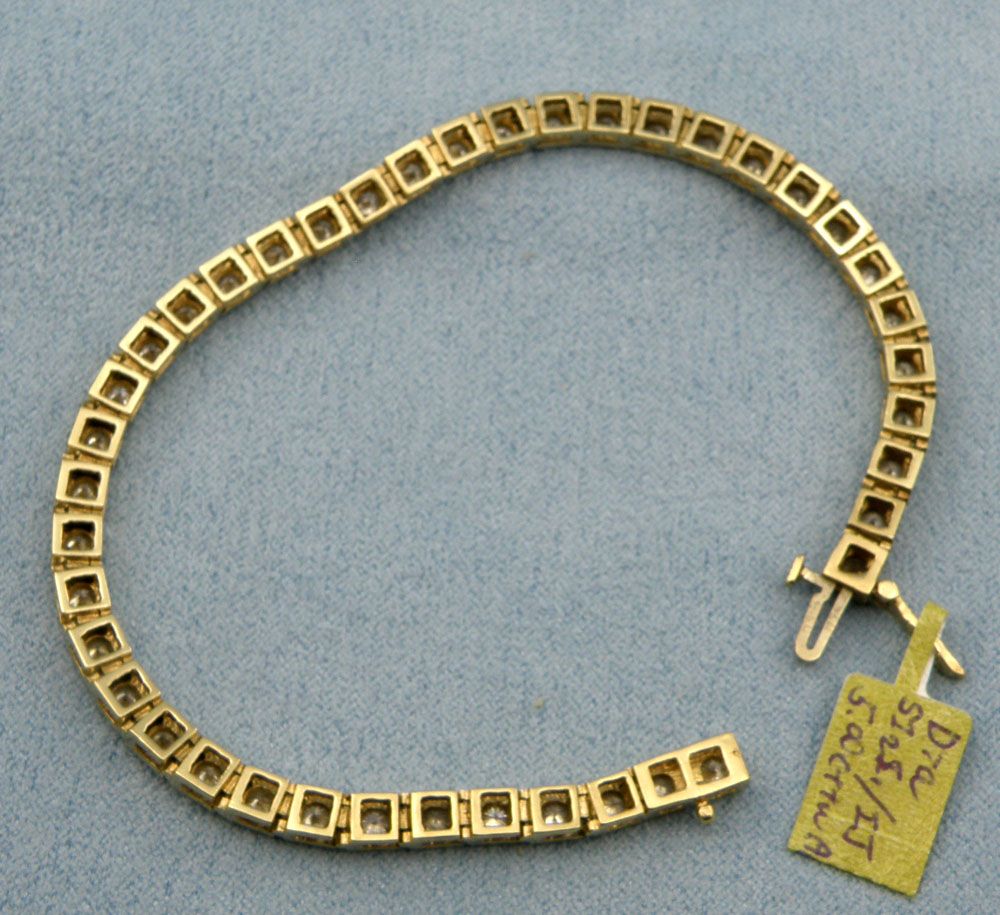 Gorgeous 5.00cttw Diamond Tennis Bracelet in 14K Yellow Gold, 8 inch Gorgeous 5.00cttw Diamond Tennis Bracelet in 14K Yellow Gold, 8 inch