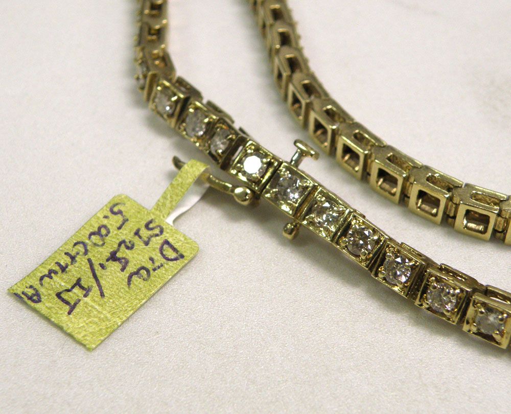 Gorgeous 5.00cttw Diamond Tennis Bracelet in 14K Yellow Gold, 8 inch Gorgeous 5.00cttw Diamond Tennis Bracelet in 14K Yellow Gold, 8 inch