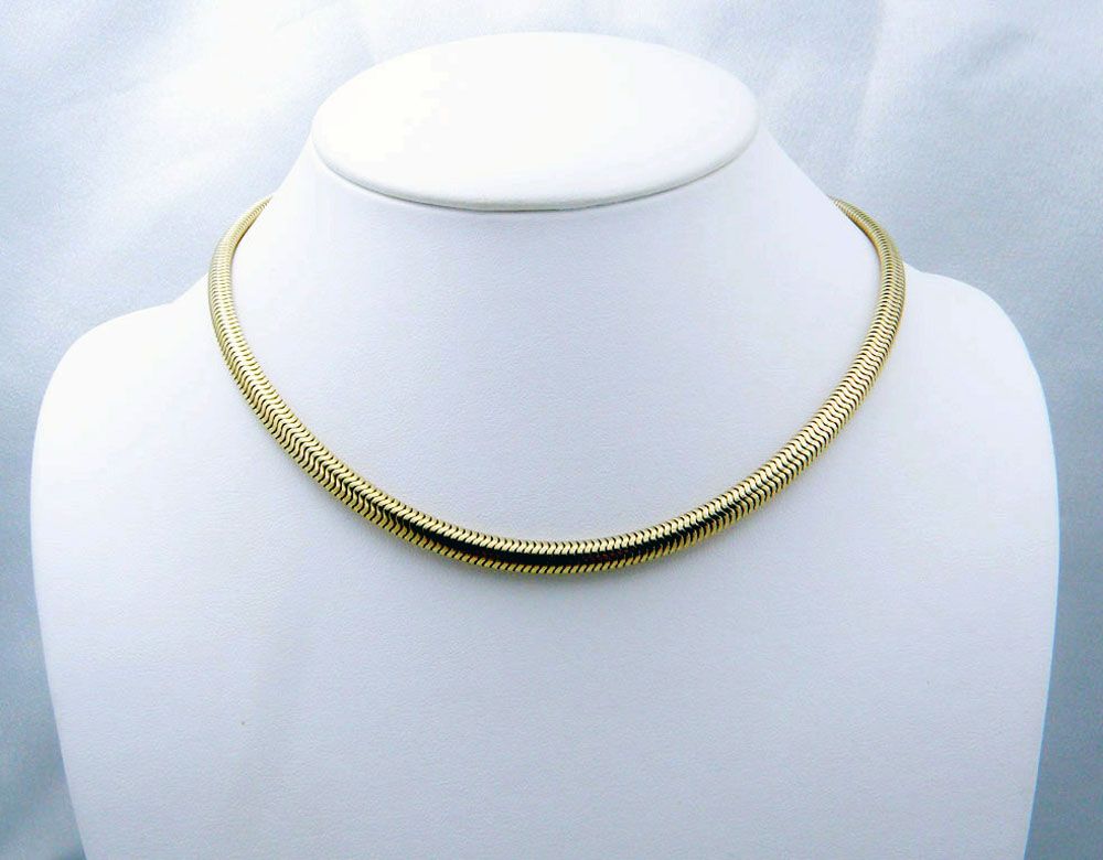 Authentic Tiffany & Co. Gold Flat Snake Chain 14K Yellow Gold Necklace Authentic Tiffany & Co. Gold Flat Snake Chain 14K Yellow Gold Necklace