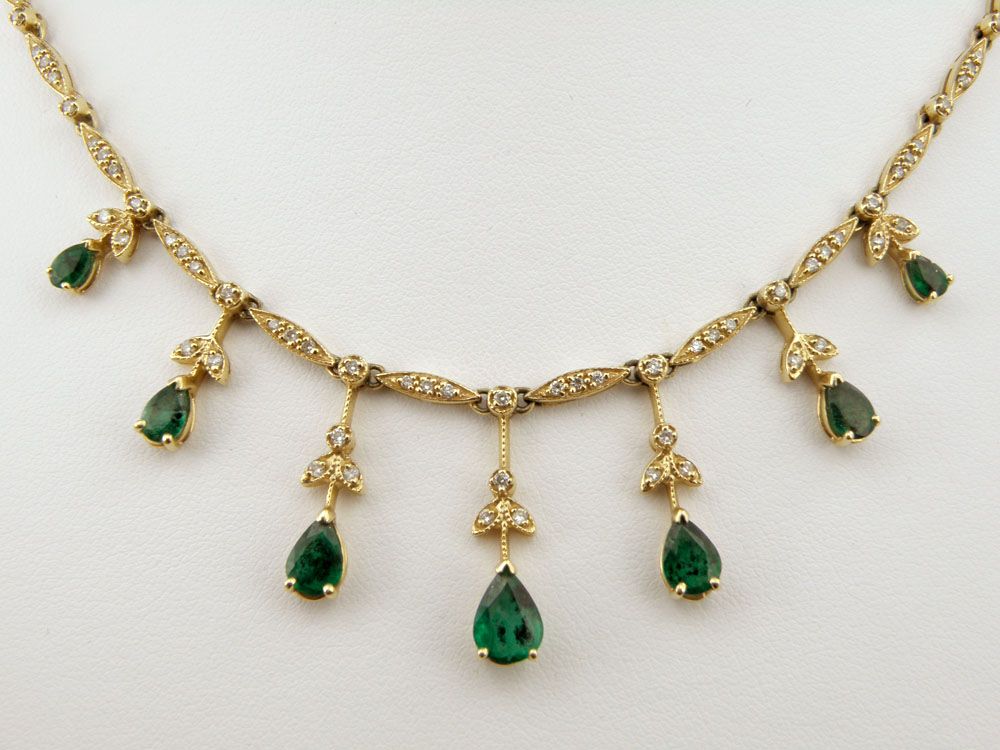 Luxurious "BH" 3.50cttw genuine Emerald w/Diamond Graduated Necklace Set in 14K Yellow Gold Luxurious "BH" 3.50cttw genuine Emerald w/Diamond Graduated Necklace Set in 14K Yellow Gold
