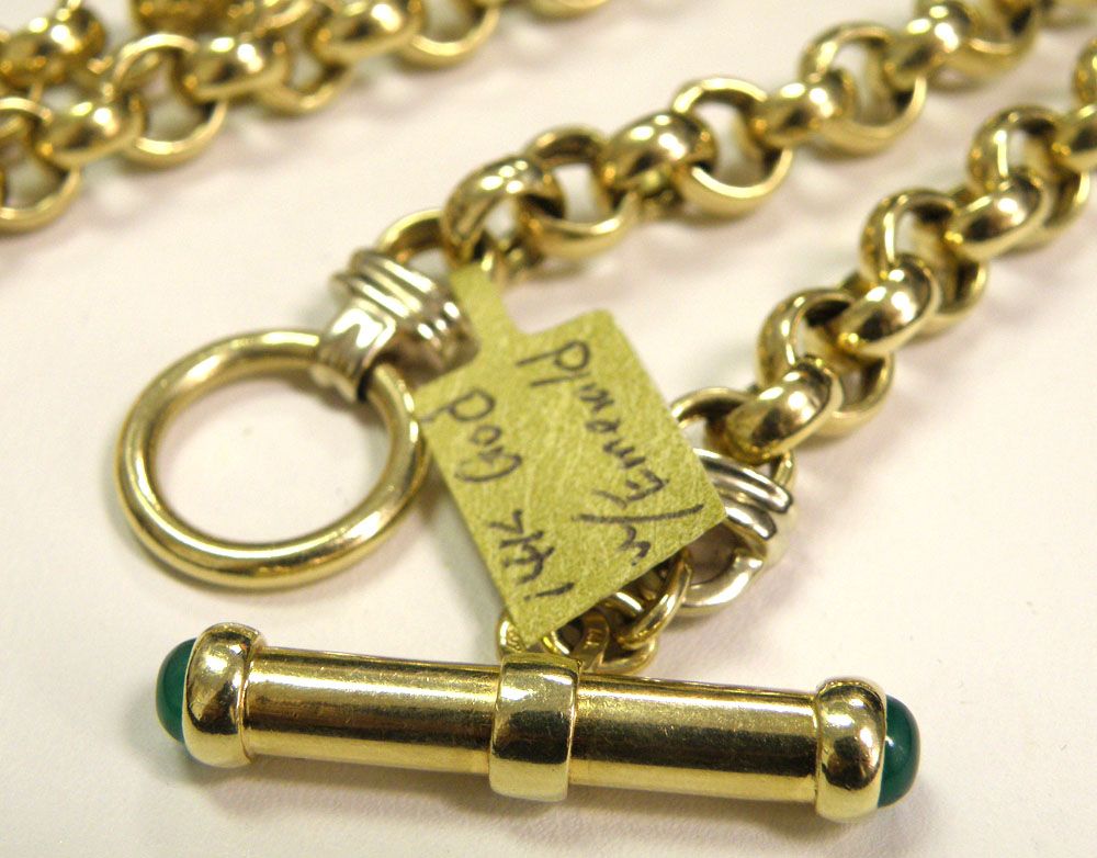 Gorgeous 14K Yellow Gold w/Emerald Rolo Linked Chain Necklace Length 17 inches Gorgeous 14K Yellow Gold w/Emerald Rolo Linked Chain Necklace Length 17 inches