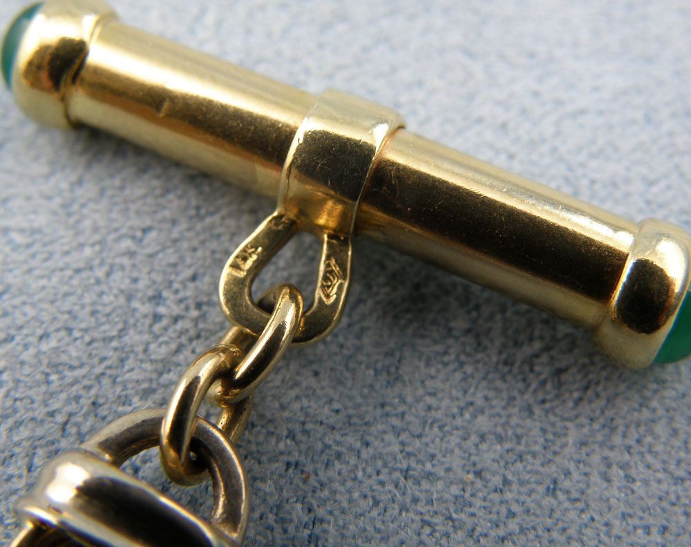 Gorgeous 14K Yellow Gold w/Emerald Rolo Linked Chain Necklace Length 17 inches Gorgeous 14K Yellow Gold w/Emerald Rolo Linked Chain Necklace Length 17 inches