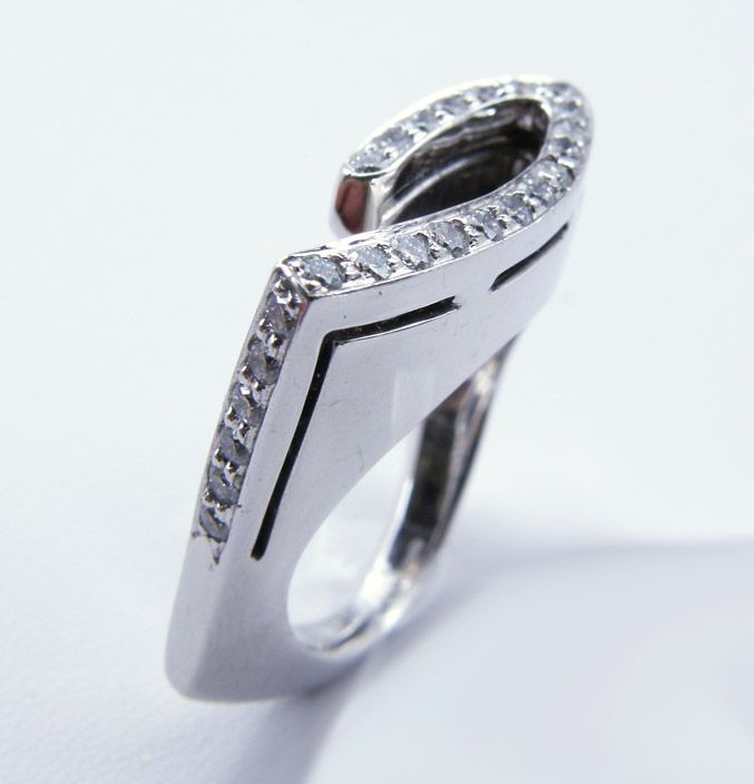 One of Kind Diamond Sculpture 18K White Gold Ring - Size 6.25 One of Kind Diamond Sculpture 18K White Gold Ring - Size 6.25