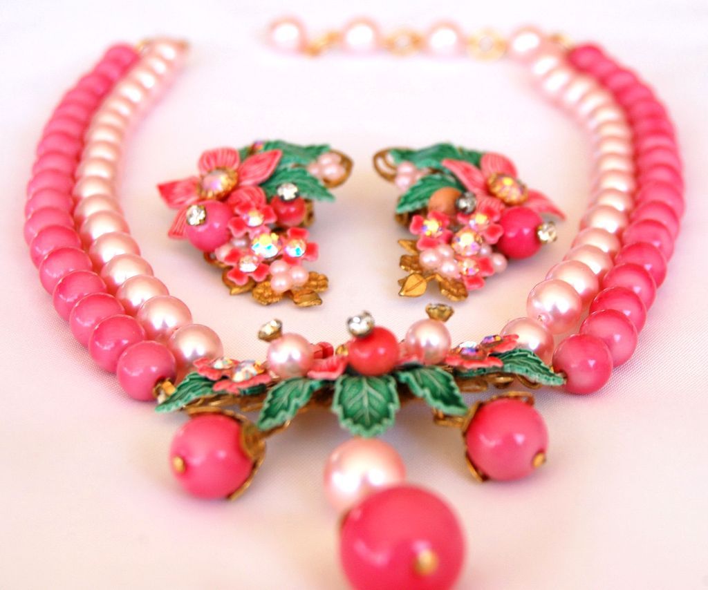 Pink Rhinestone Floral Necklace Earring Set Pink Rhinestone Floral Necklace Earring Set