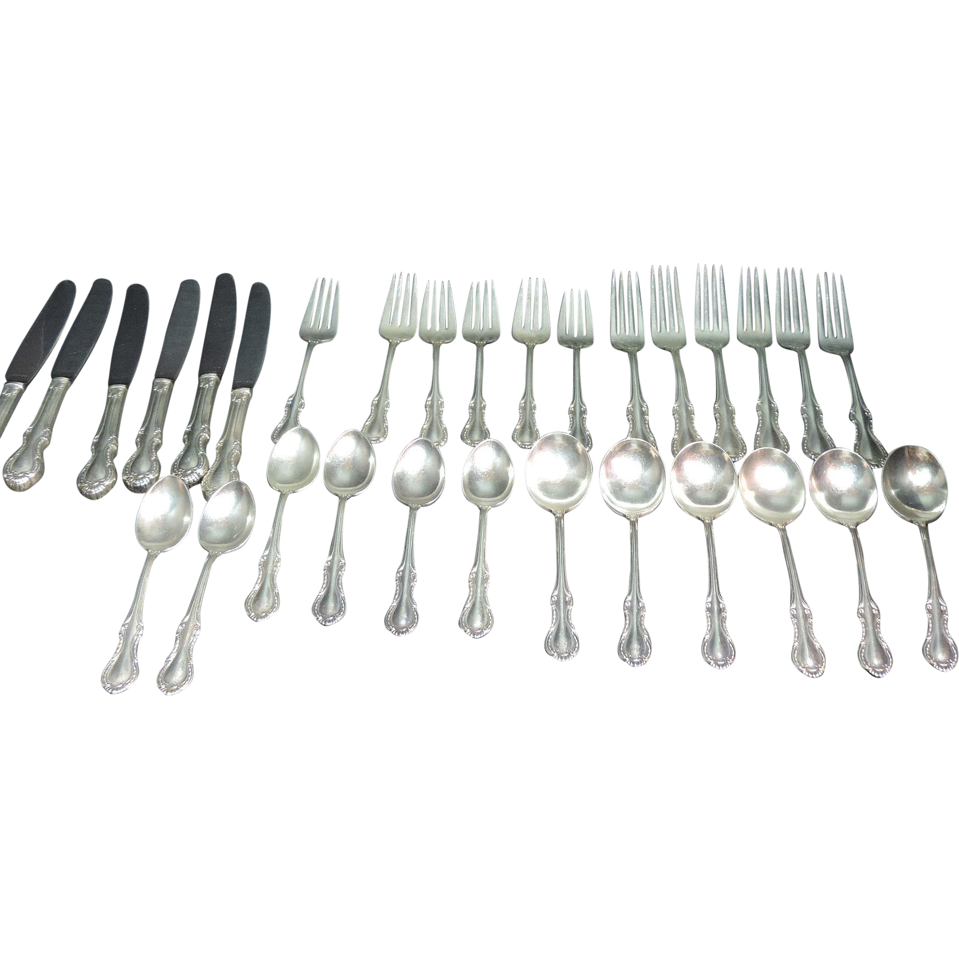 Fine Arts Sterling Silver Flatware Southern Colonial Pattern from