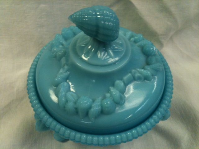 PV France Portieux Vallerysthal Shell & Dolphin Covered Candy Bowl Opaque Blue PV France Portieux Vallerysthal Shell & Dolphin Covered Candy Bowl Opaque Blue
