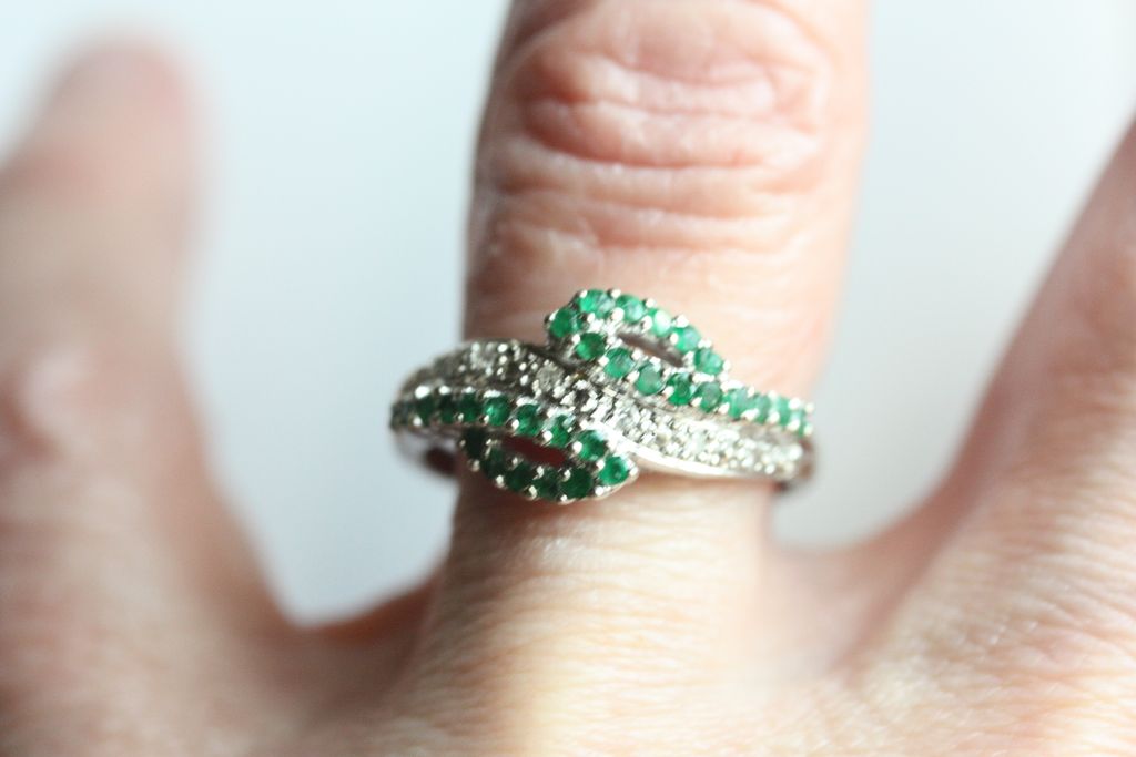 Vintage Serpentine Emerald and 14K White Gold Ring, Size 7.5 Vintage Serpentine Emerald and 14K White Gold Ring, Size 7.5