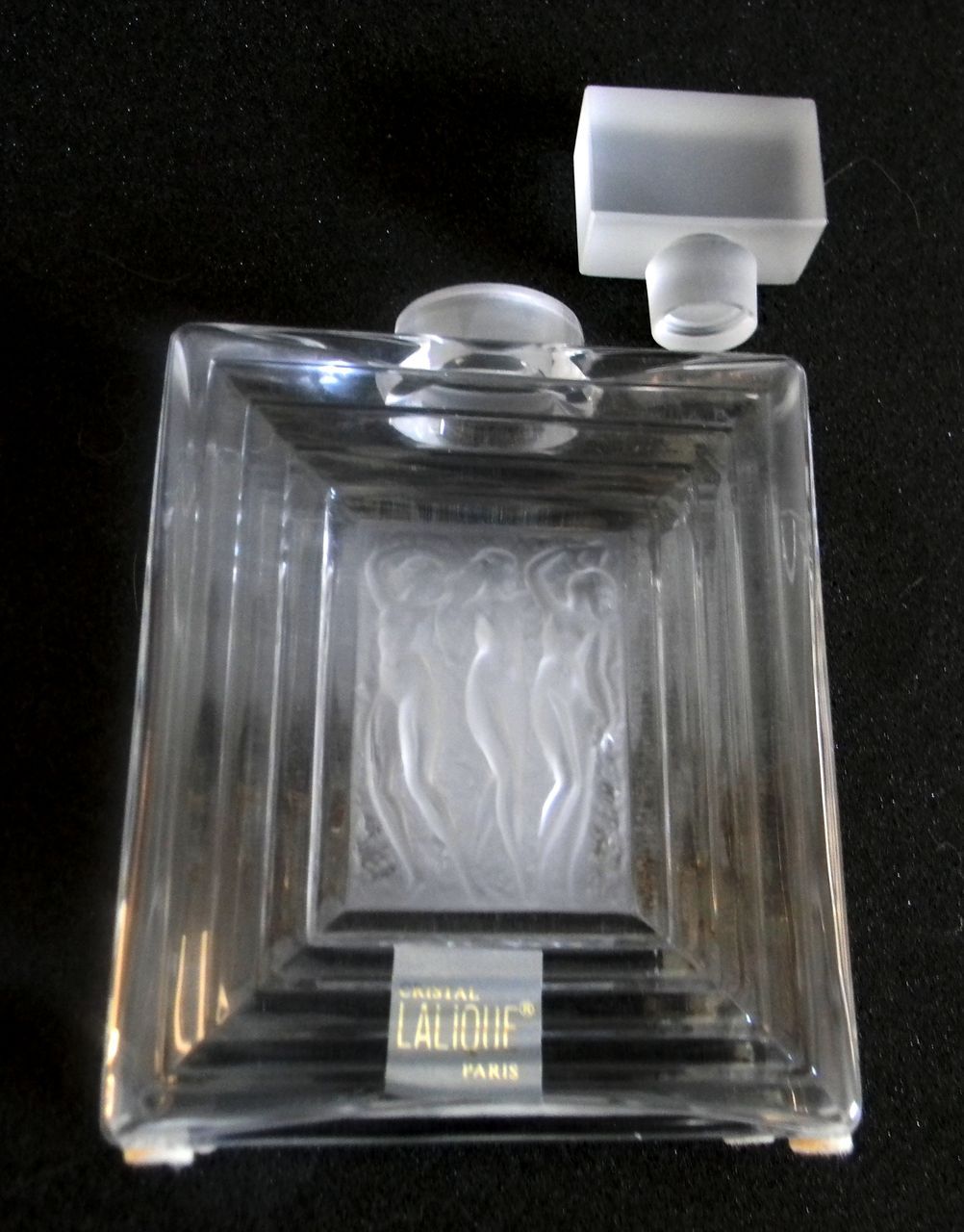 Lalique art deco style Duncan perfume bottle with nudes Lalique art deco style Duncan perfume bottle with nudes