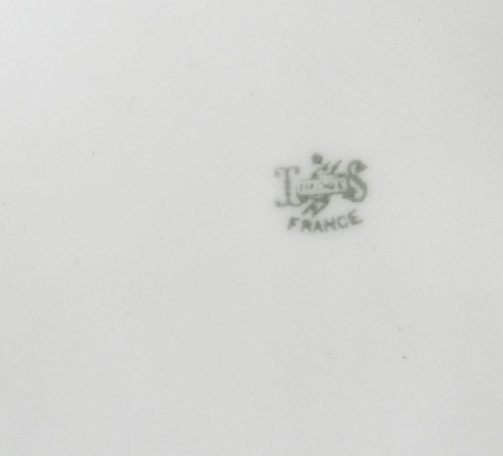 Sazerat Limoges RARE jardiniere with floral designs - circa 1890s Sazerat Limoges RARE jardiniere with floral designs - circa 1890s