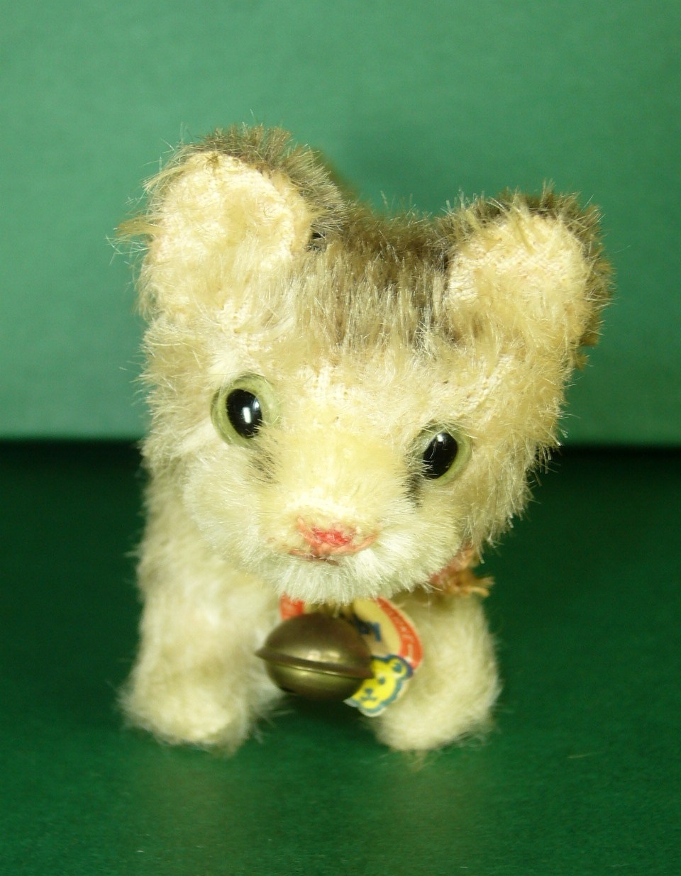 Cute little Steiff Tabby Cat 1950s w ID Cute little Steiff Tabby Cat 1950s w ID
