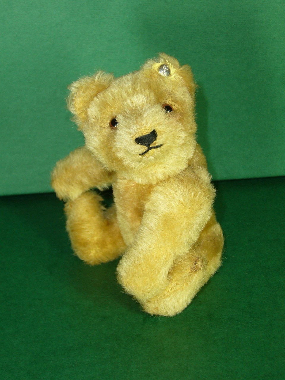 Steiff Bear 1940/50s 15cms w button Steiff Bear 1940/50s 15cms w button