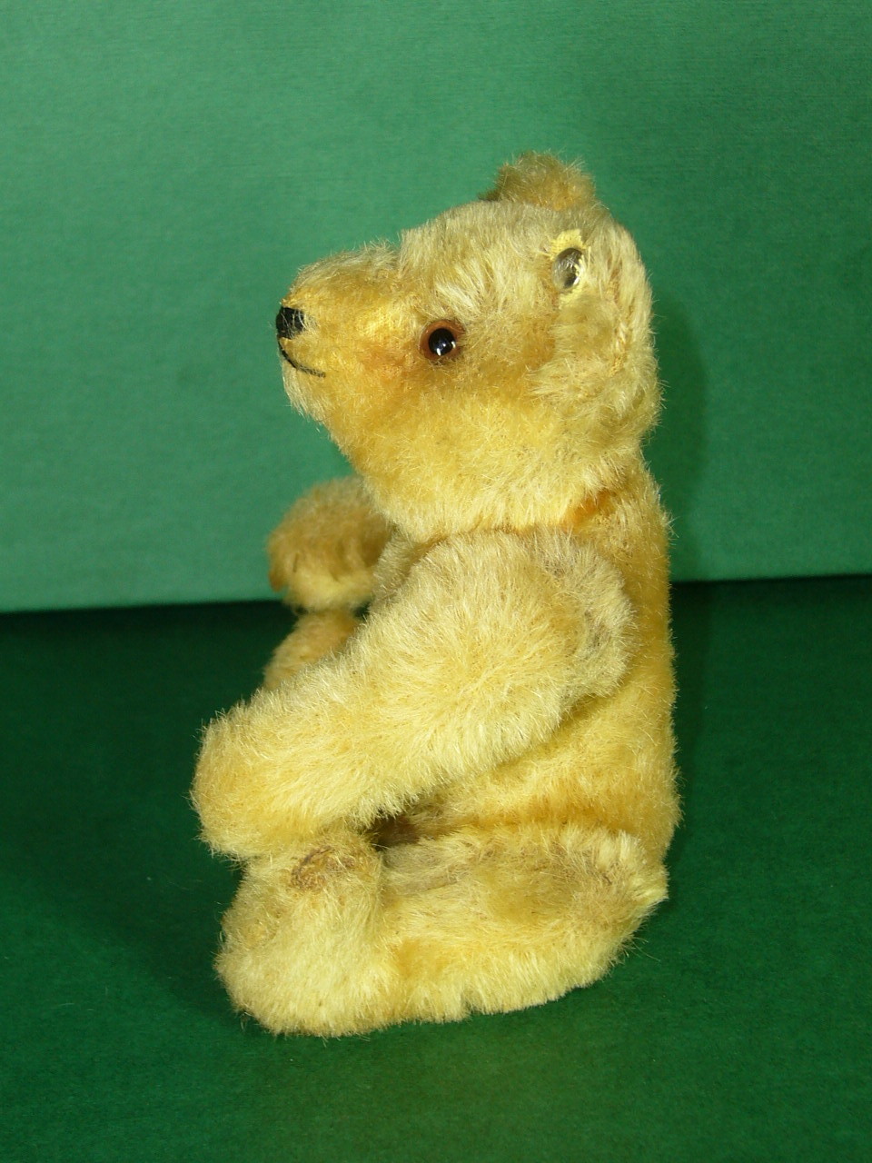 Steiff Bear 1940/50s 15cms w button Steiff Bear 1940/50s 15cms w button