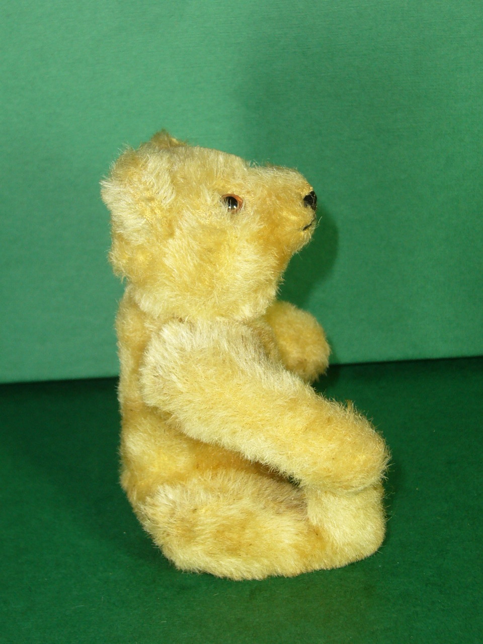 Steiff Bear 1940/50s 15cms w button Steiff Bear 1940/50s 15cms w button