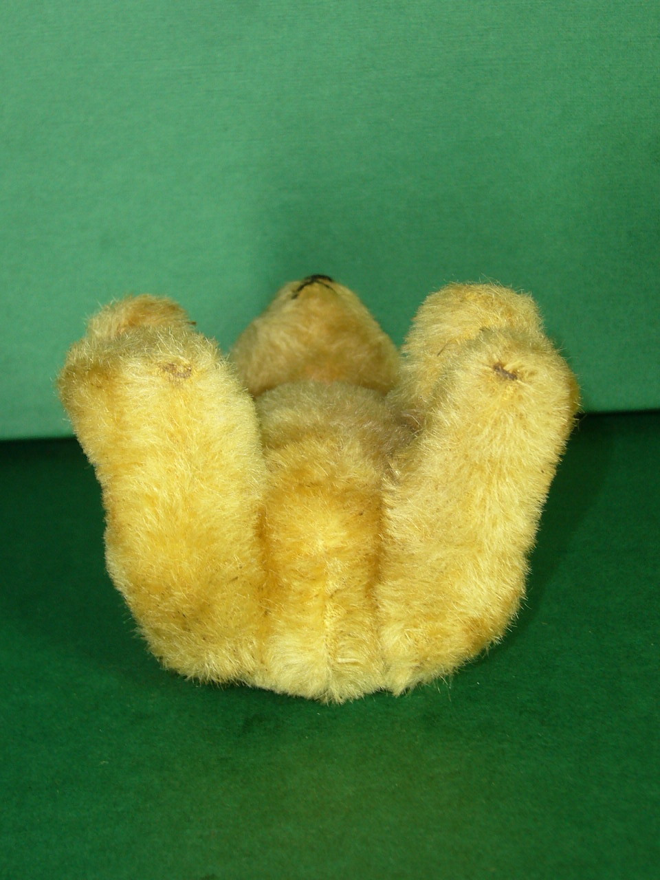 Steiff Bear 1940/50s 15cms w button Steiff Bear 1940/50s 15cms w button