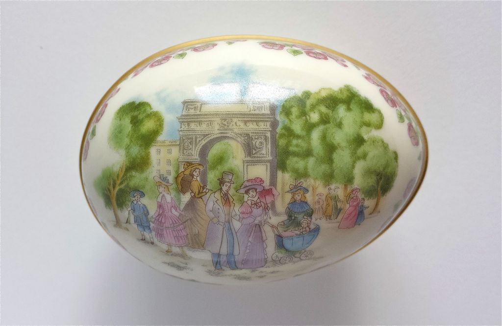 1985 Limited Edition Lenox Porcelain Easter Egg 1985 Limited Edition Lenox Porcelain Easter Egg