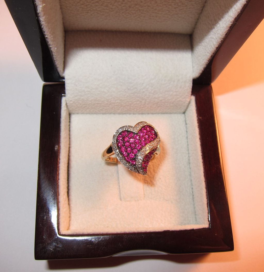 Vintage 10K Genuine Ruby & Diamond Heart Ring (Sz 5.5) Be My Valentine Vintage 10K Genuine Ruby & Diamond Heart Ring (Sz 5.5) Be My Valentine