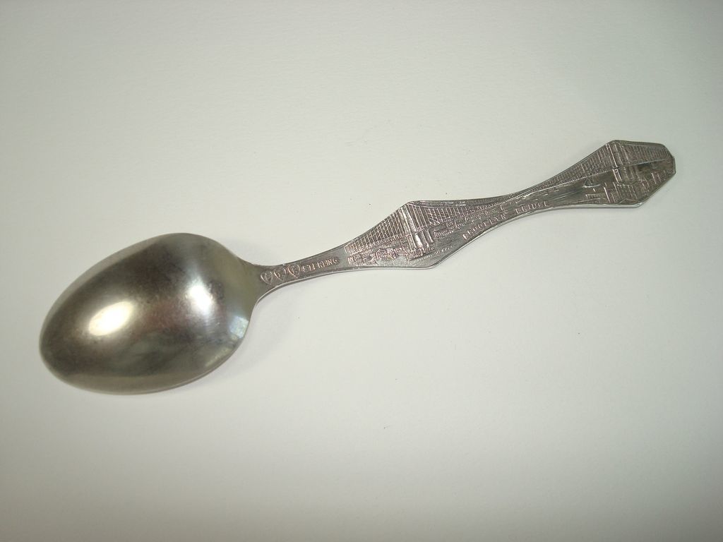 Brooklyn Bridge New York Souvenir Spoon from silverbypatrick on Ruby Lane