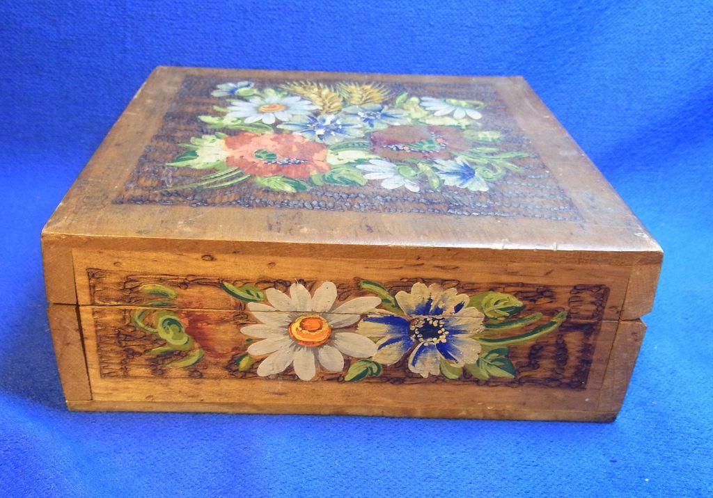Vintage German Folk Art Wood Box Hand Painted Field Flower from eddys on Ruby Lane
