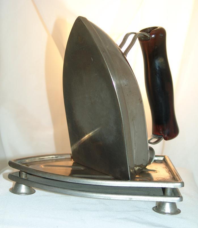 Circa 1925 Sunbeam Electric Iron in Original Metal Fire Proof Case The Iron of Irons CAT. No. 802 Circa 1925 Sunbeam Electric Iron in Original Metal Fire Proof Case The Iron of Irons CAT. No. 802