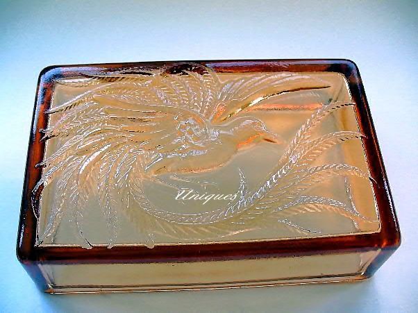 Tiara Exclusives Glass Coral Empress Jewel Box 1983 Exotic Bird Tiara Exclusives Glass Coral Empress Jewel Box 1983 Exotic Bird