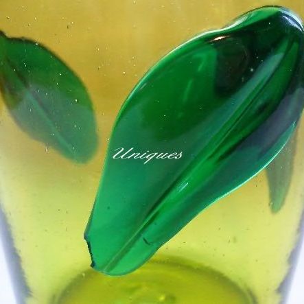 Vintage Blenko Glass Leaf Beaker Vase #366 Chartreuse 1936 Vintage Blenko Glass Leaf Beaker Vase #366 Chartreuse 1936