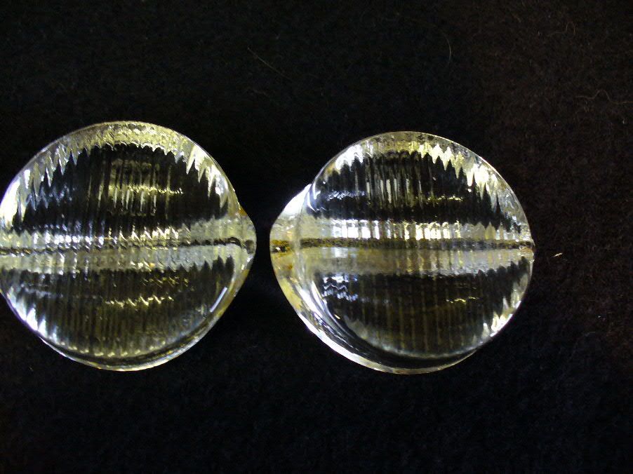 2 Elegant Pukeburg Sweden Art Glass Place Card Holders Marked w/Sticker 2 Elegant Pukeburg Sweden Art Glass Place Card Holders Marked w/Sticker