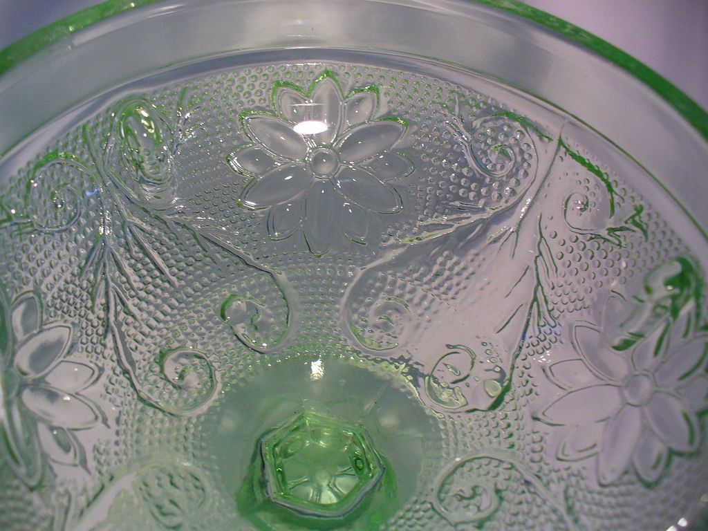 Elegant Tiara Glass Green Sandwich Glass Fairy Lamp Elegant Tiara Glass Green Sandwich Glass Fairy Lamp