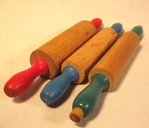 5 Vintage Child's Wooden Rolling Pins 2 Lefse 5 Vintage Child's Wooden Rolling Pins 2 Lefse