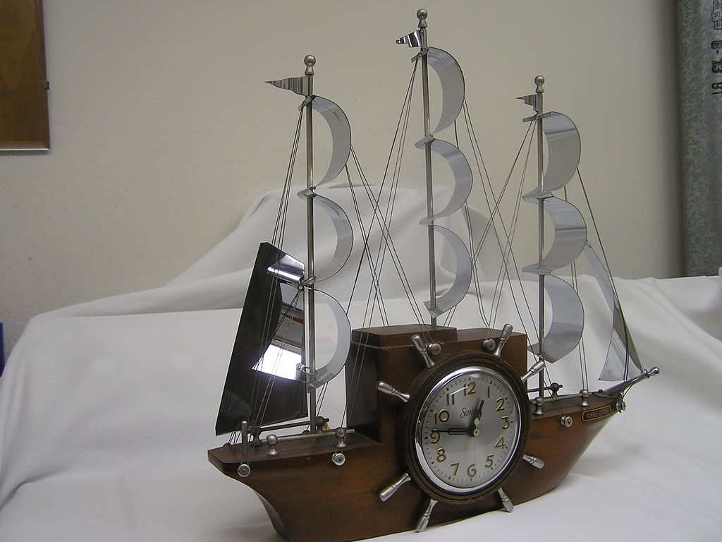 Vintage Collectable Yankee Clipper 3 Mast Electric Sessions Clock. Vintage Collectable Yankee Clipper 3 Mast Electric Sessions Clock.