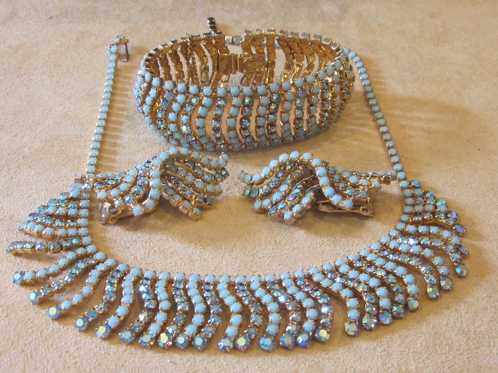 ALICE CAVINESS- Outstanding rare signed demi parure ALICE CAVINESS- Outstanding rare signed demi parure