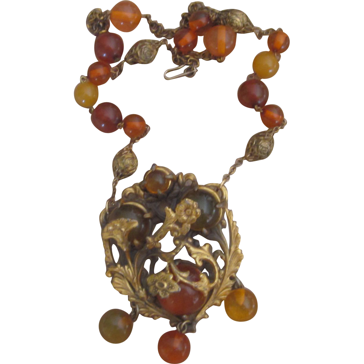 Apple Juice Bakelite Vintage Brooch and Necklace Apple Juice Bakelite Vintage Brooch and Necklace