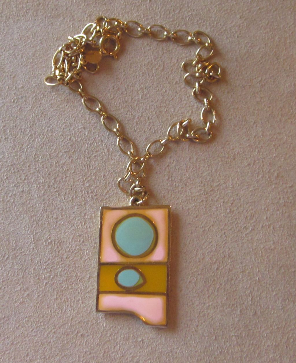 Accessocraft- Vintage Pastel Pendant Necklace Accessocraft- Vintage Pastel Pendant Necklace