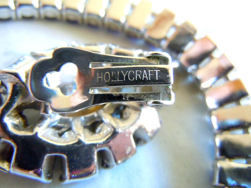 Vintage HOLLYCRAFT Blue Rhinestone Necklace and Earring Set Vintage HOLLYCRAFT Blue Rhinestone Necklace and Earring Set