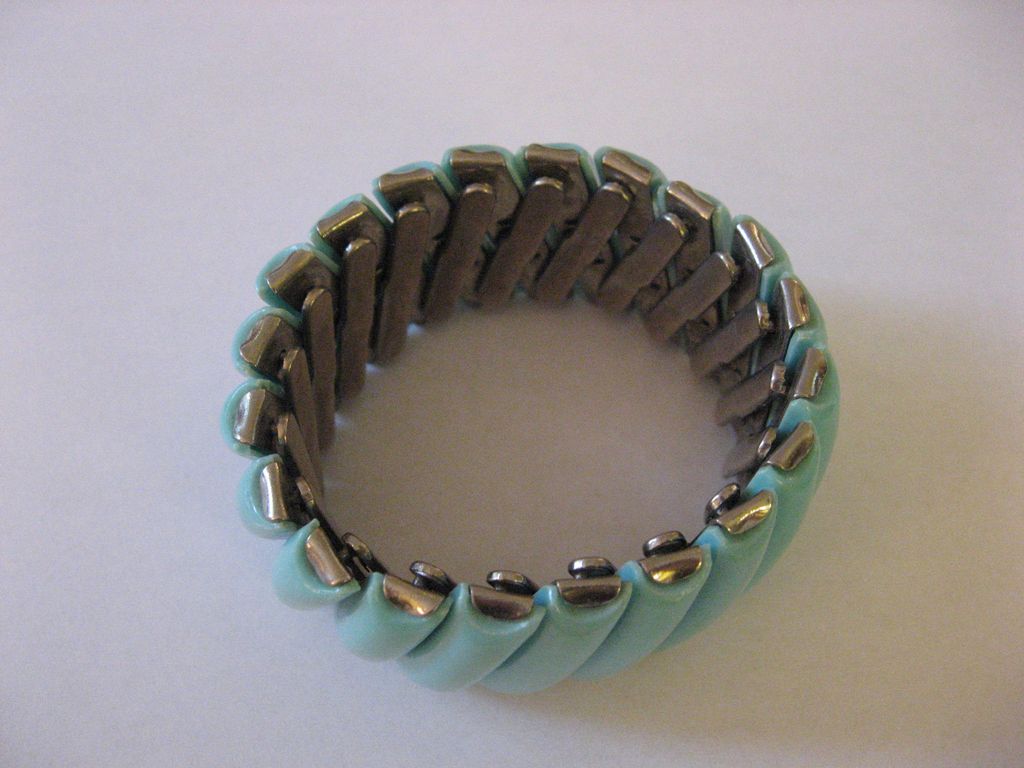 Vintage 1950's Expandable Bracelet Vintage 1950's Expandable Bracelet