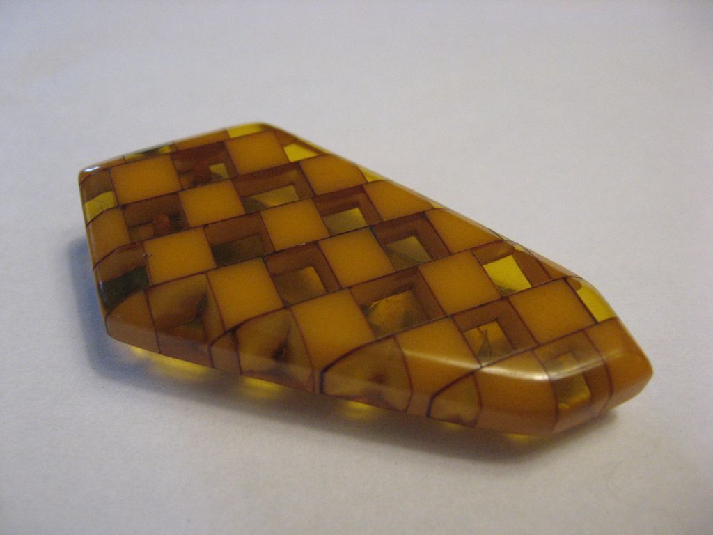 Bakelite Geometric Brooch/Dress Clip Bakelite Geometric Brooch/Dress Clip