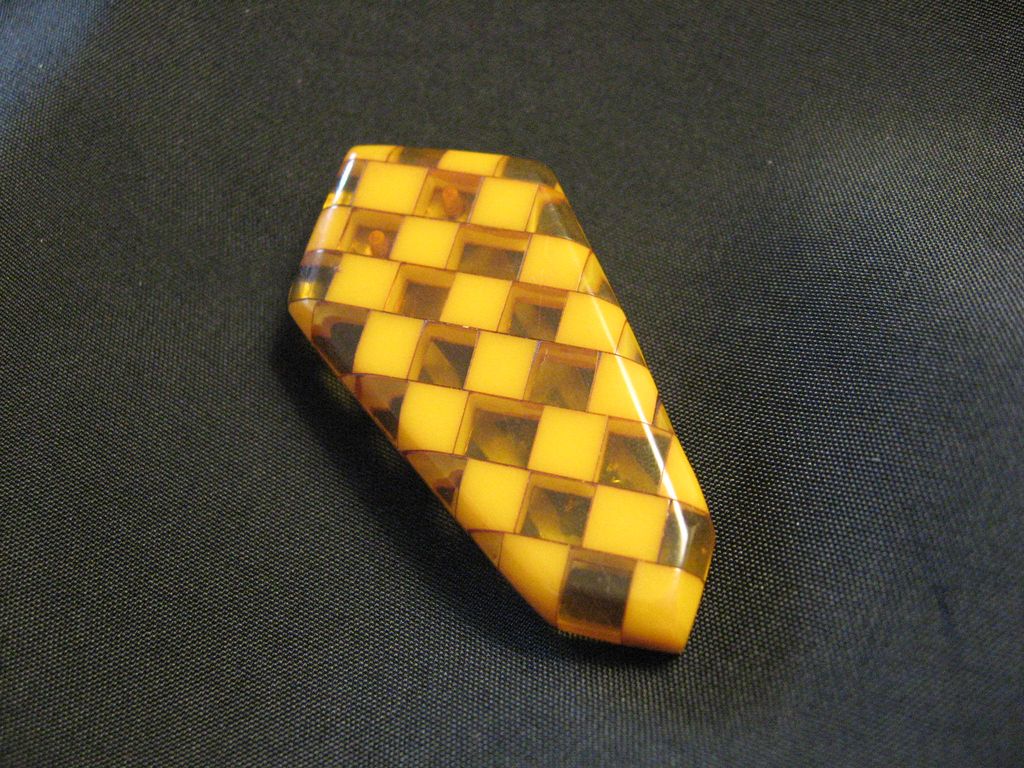 Bakelite Geometric Brooch/Dress Clip Bakelite Geometric Brooch/Dress Clip
