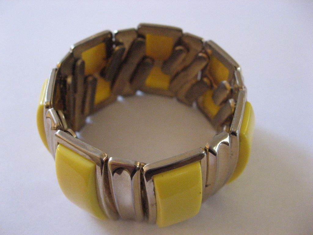 Vintage 50/60's Expandable Bracelet Vintage 50/60's Expandable Bracelet