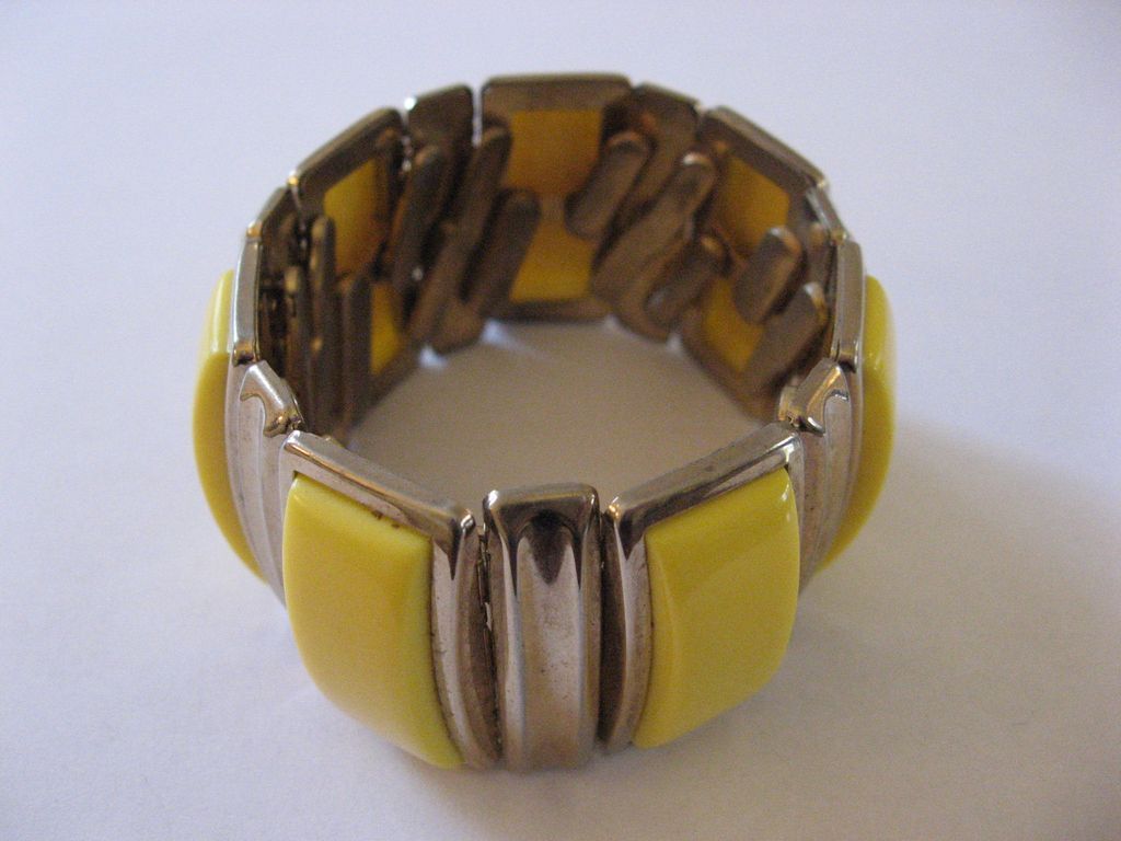 Vintage 50/60's Expandable Bracelet Vintage 50/60's Expandable Bracelet
