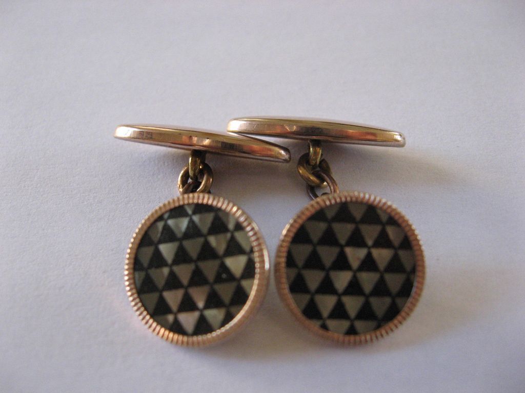 Art Deco Mother of Pearl Geometric Cuff Links Art Deco Mother of Pearl Geometric Cuff Links