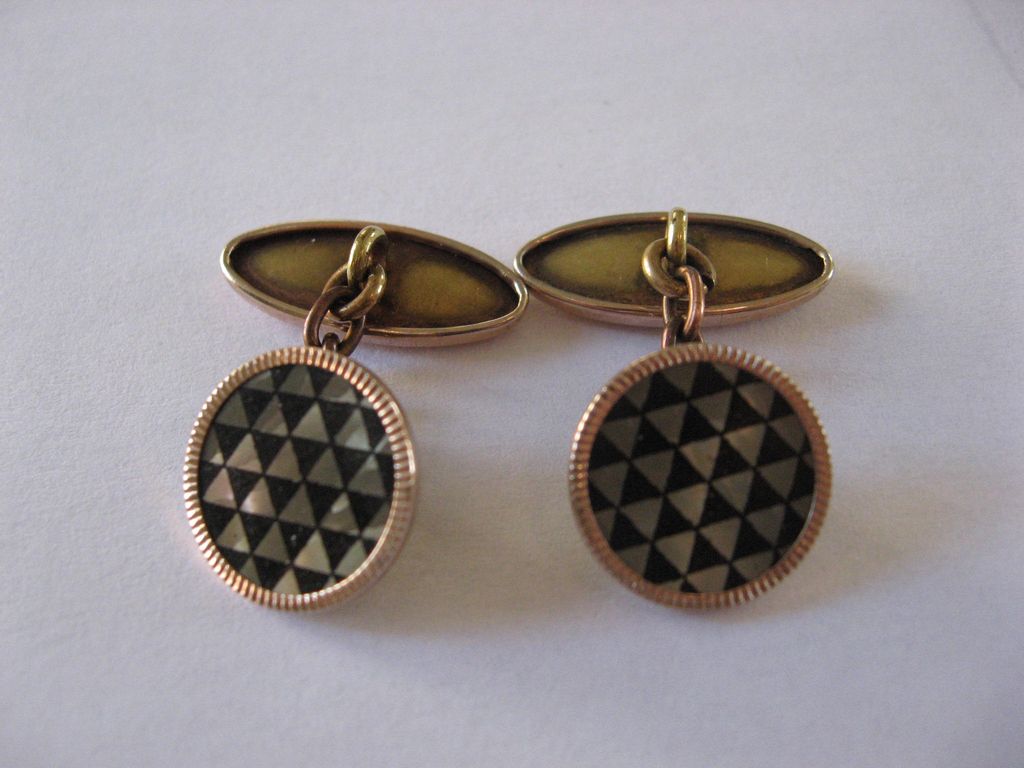 Art Deco Mother of Pearl Geometric Cuff Links Art Deco Mother of Pearl Geometric Cuff Links