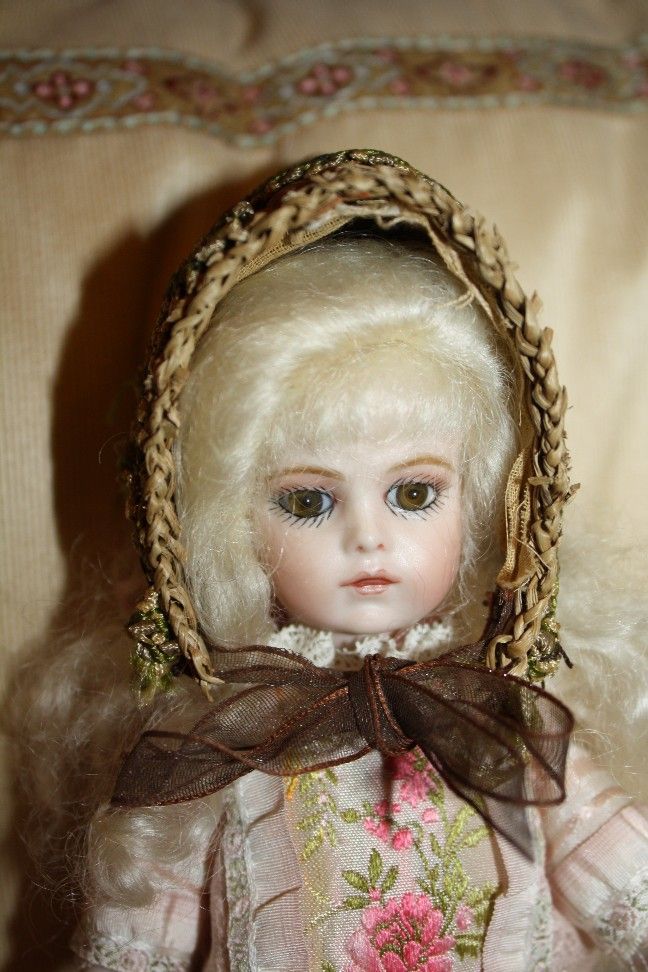 RARE and HTF Adorable small Vintage Doll Hat RARE and HTF Adorable small Vintage Doll Hat