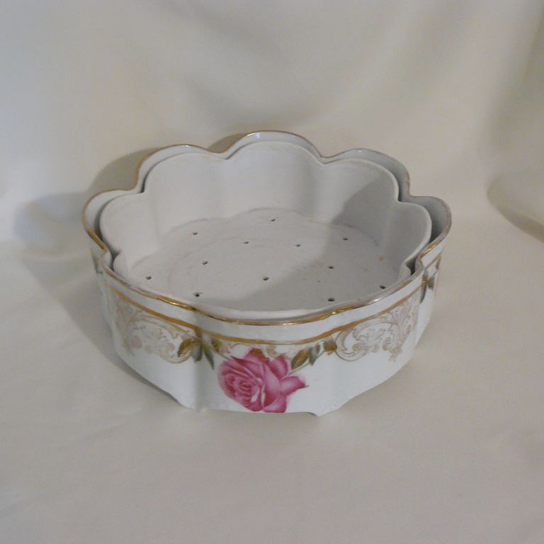 Austrian ferner /fernier bowl with original liner by Guthurz porcelain Austrian ferner /fernier bowl with original liner by Guthurz porcelain