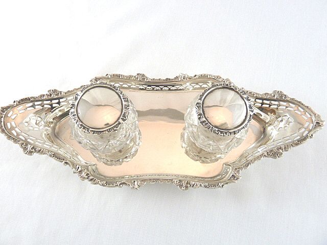 Antique English Sterling Silver Double Inkwell Edwardian 1902 Antique English Sterling Silver Double Inkwell Edwardian 1902