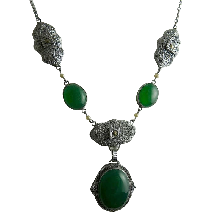 Art Deco Rhodium Filigree and Chrysoprase Glass Necklace Art Deco Rhodium Filigree and Chrysoprase Glass Necklace
