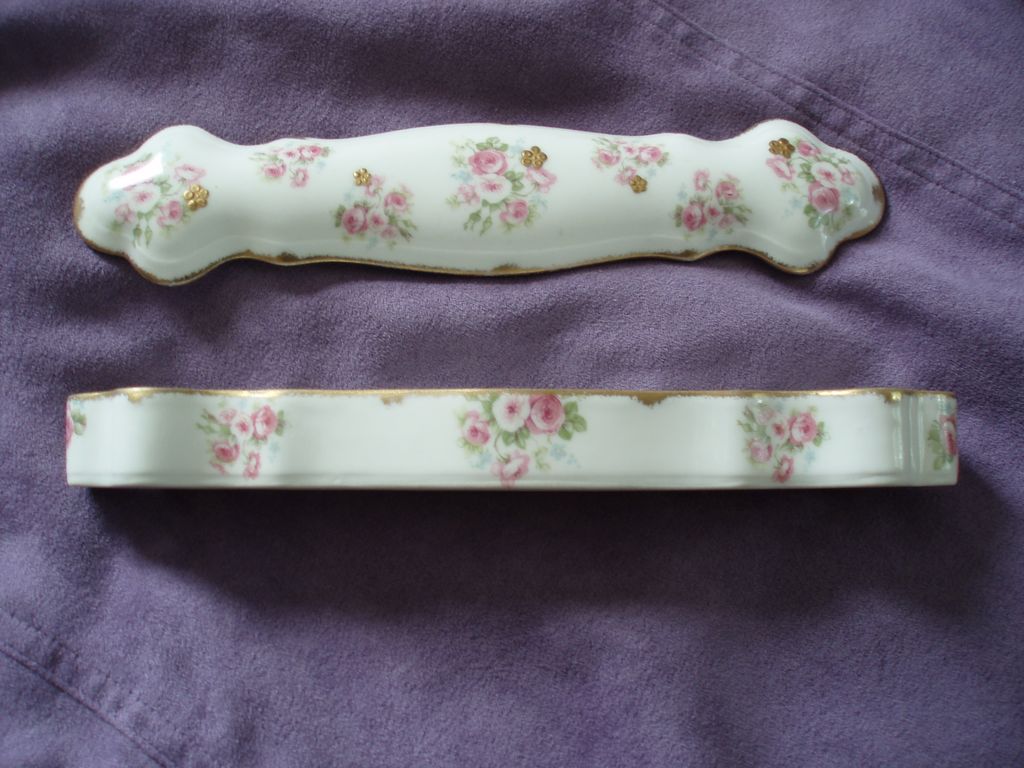 Antique French Limoges Porcelain Fan Box With Roses Antique French Limoges Porcelain Fan Box With Roses