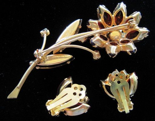 Adorable Brilliant brooch and earring set flowers& bugs for spring Adorable Brilliant brooch and earring set flowers& bugs for spring