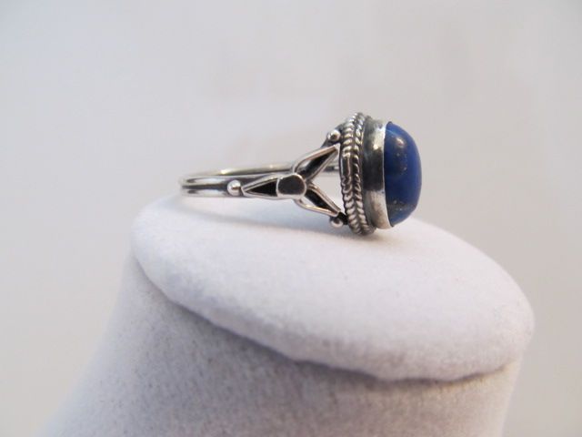 Vintage Sterling Silver Lapis Ring Vintage Sterling Silver Lapis Ring